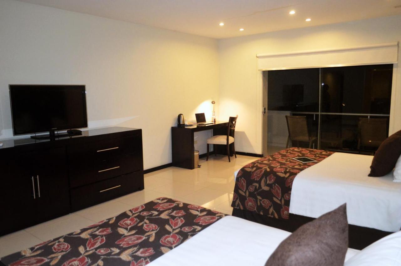 Sun Hotel Warnes Kültér fotó